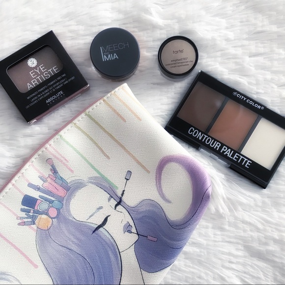Sephora Handbags - 🎈Sale🌿Makeup Bundle